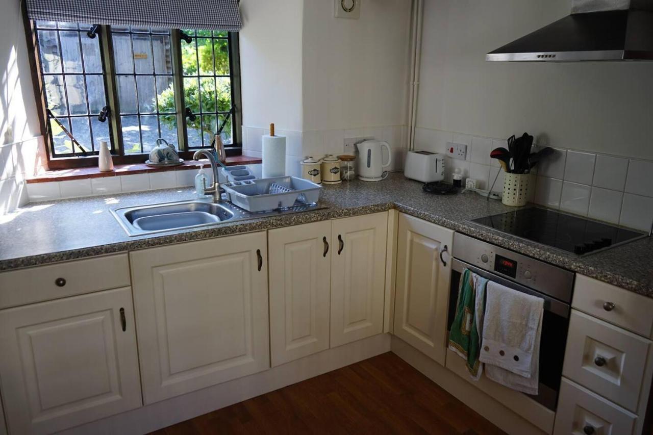 Stunning Historic 2-Bed House In Shaftesburyヴィラ エクステリア 写真